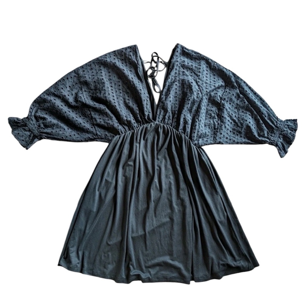 NINEXIS Deep Front & Back V Bohemian Eyelet Coverup